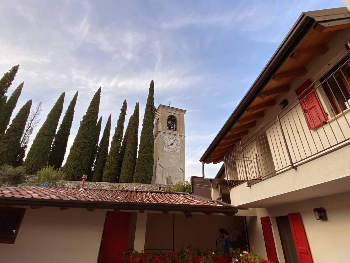 סן פליס דל בנאקו La Volpe Rossa Rooms And Apartments מראה חיצוני תמונה